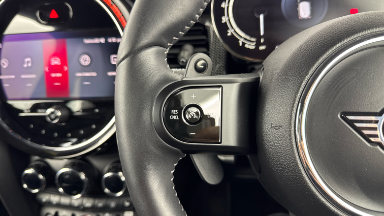 MINI Hatchback 2.0 Cooper S Exclusive 3dr Auto Petrol Hatchback